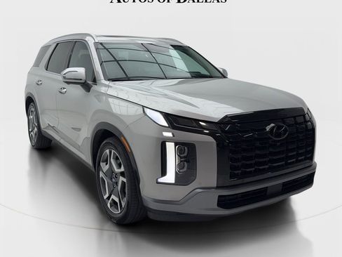 Used 2025 Hyundai Palisade Limited FWD image 2