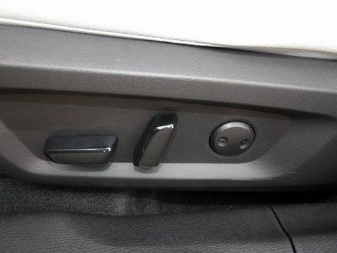 New 2025 Mitsubishi Outlander SEL image 18