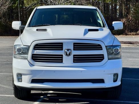 Used 2015 RAM 1500 Sport w/ Convenience Group image 12
