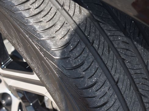 Used 2025 Jeep Compass Limited w/ Elite Group image 11