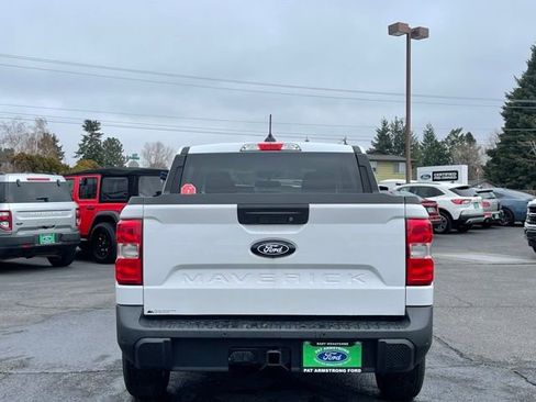 New 2025 Ford Maverick XLT w/ XLT Luxury Package image 4