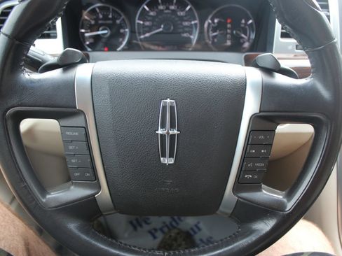 Used 2010 Lincoln MKS FWD image 28