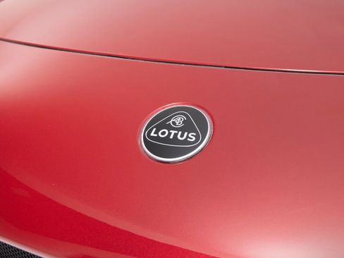 Used 2026 Lotus Emira RWD image 39