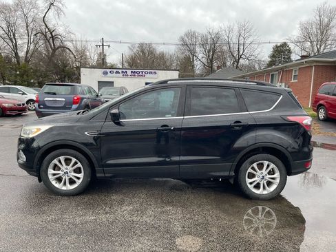 Used 2017 Ford Escape SE w/ SE Leather Comfort Package image 1