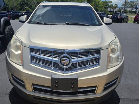 Used 2010 Cadillac SRX Luxury FWD image 1