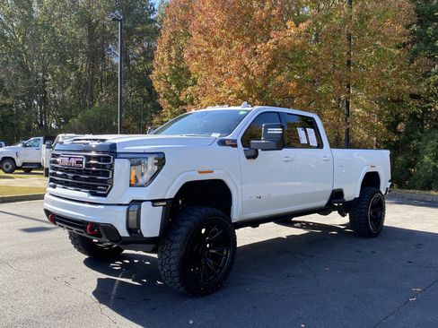 Used 2024 GMC Sierra 2500 AT4 w/ AT4 Premium Plus Package image 5