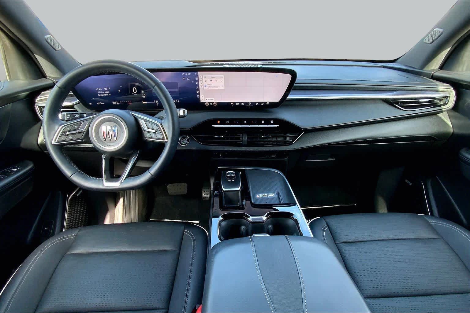 Used 2025 Buick Enclave Sport Touring FWD image 16