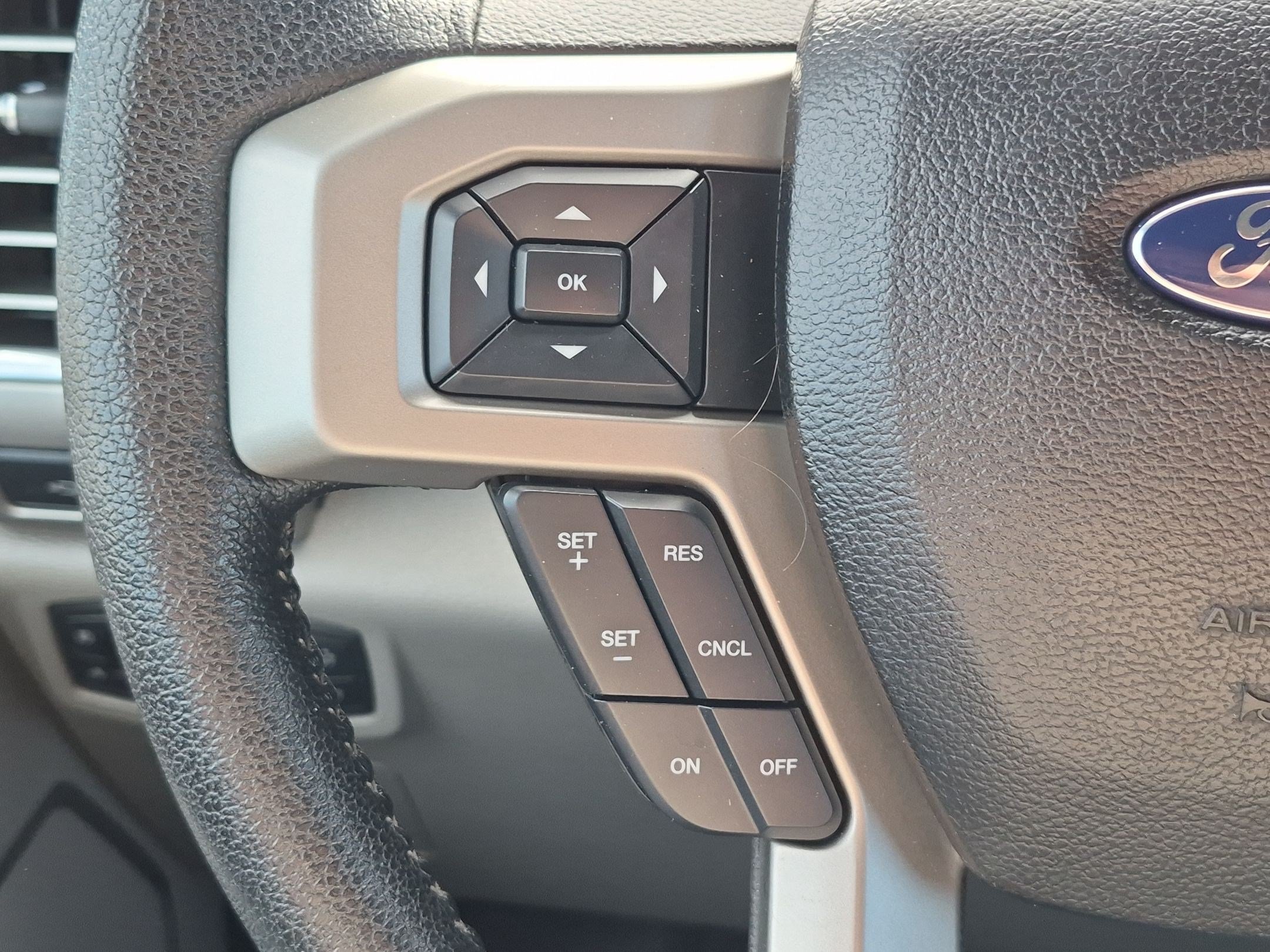 Used 2015 Ford F150 Lariat AWD/4WD image 16