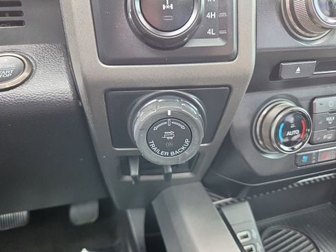 Used 2018 Ford F150 Raptor w/ Equipment Group 802A Luxury image 38