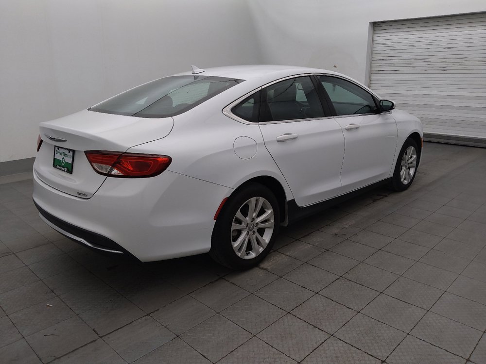 Used 2016 Chrysler 200 Limited FWD image 10