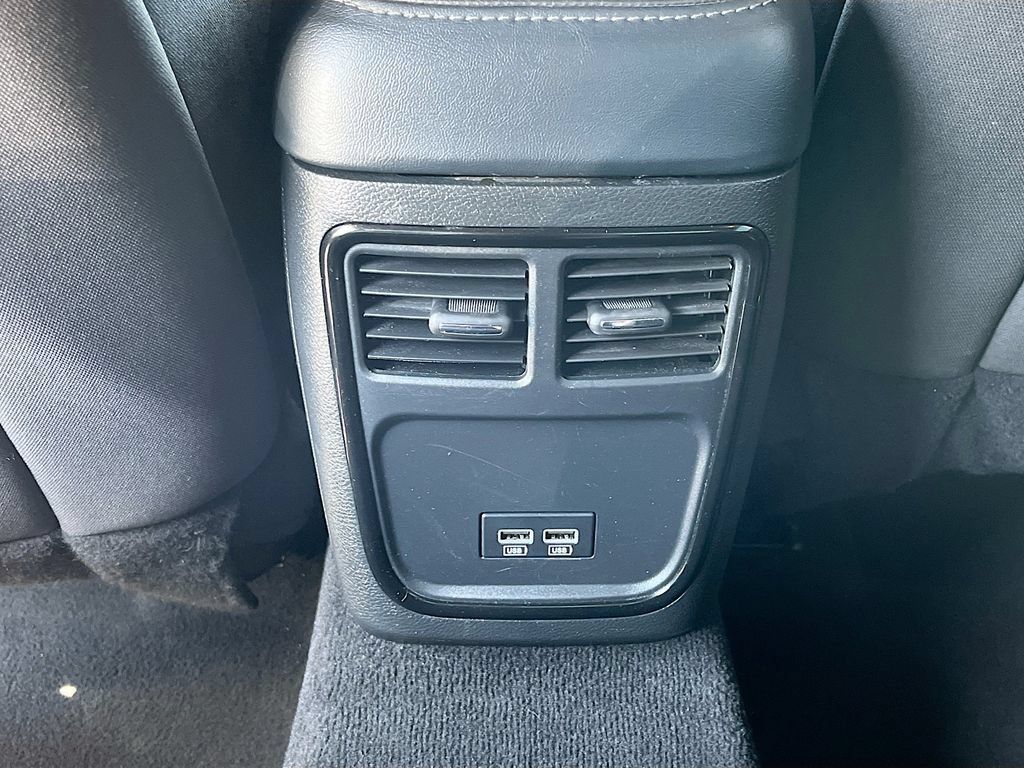 Used 2023 Dodge Charger SXT w/ Blacktop Package AWD/4WD image 25