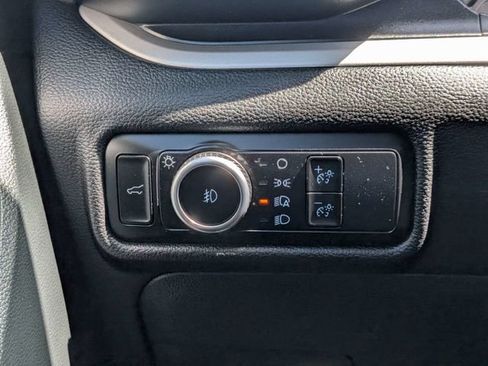 Used 2023 Ford Explorer XLT w/ Equipment Group 202A AWD/4WD image 22