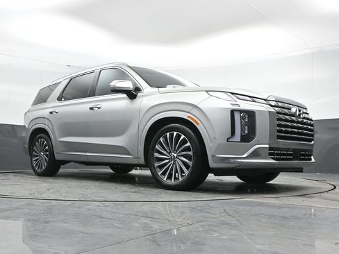 Used 2024 Hyundai Palisade Calligraphy image 48