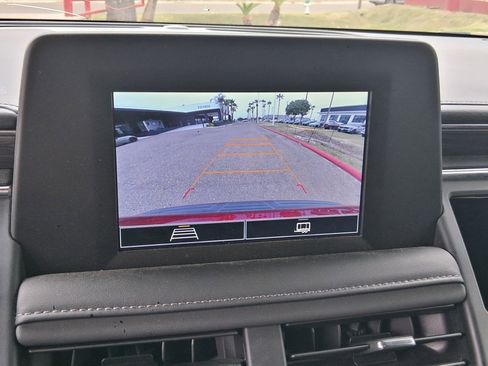 Used 2024 Chevrolet Tahoe LS image 9