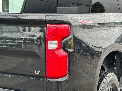 Used 2020 Chevrolet Silverado 1500 LT Trail Boss AWD/4WD image 23