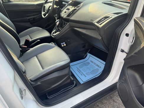 Used 2018 Ford Transit Connect XL image 9