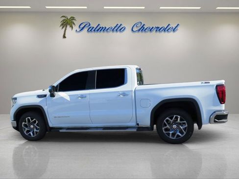 Used 2025 GMC Sierra 1500 SLT w/ SLT Premium Plus Package AWD/4WD image 5