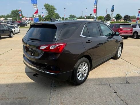 Used 2020 Chevrolet Equinox LT w/ Driver Convenience Package FWD image 5