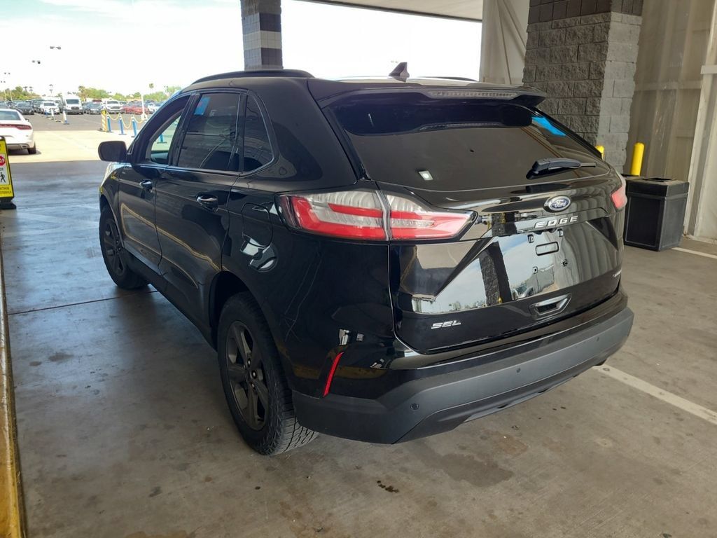 Used 2023 Ford Edge SEL w/ Sport Appearance Package AWD/4WD image 2