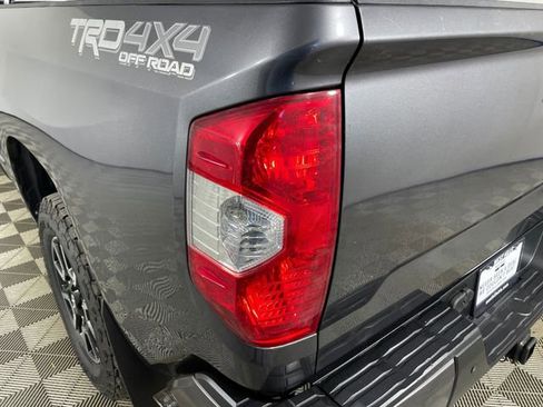 Used 2016 Toyota Tundra Limited w/ Limited Premium Package AWD/4WD image 17
