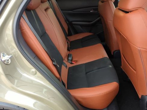 New 2025 MAZDA CX-30 Carbon image 19