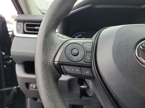 Used 2025 Toyota RAV4 XLE image 22