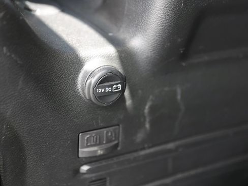 Used 2023 Jeep Wrangler Unlimited w/ Cold Weather Group AWD/4WD image 18