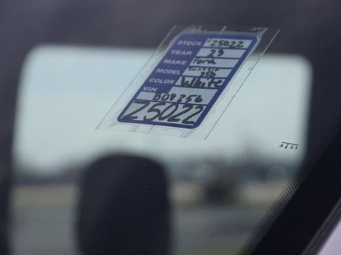 Used 2023 Ford Transit 350 XLT image 27