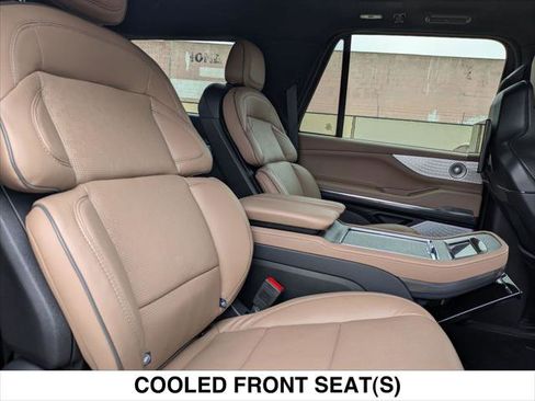 Used 2025 Lincoln Navigator Black Label AWD/4WD image 23
