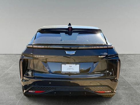 New 2026 Cadillac Lyriq V w/ LPO, Floor Liner Package AWD/4WD image 10