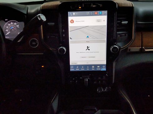 Used 2023 RAM 3500 Limited image 14