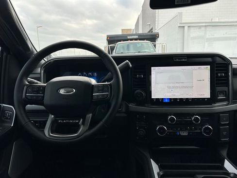 New 2026 Ford F250 Platinum w/ Tremor Off-Road Package image 28