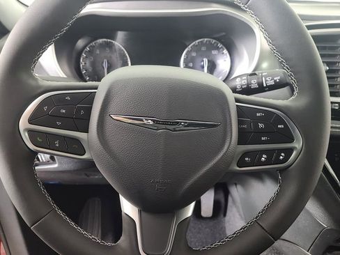 New 2026 Chrysler Pacifica Select image 16