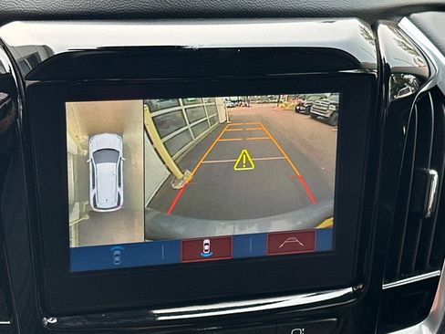 Used 2019 Chevrolet Traverse Premier AWD/4WD image 20