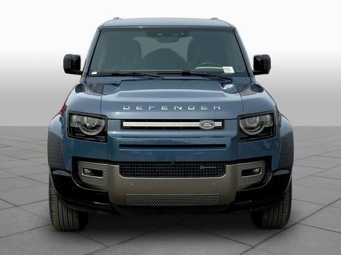 Certified 2022 Land Rover Defender 110 X-Dynamic SE AWD/4WD image 4