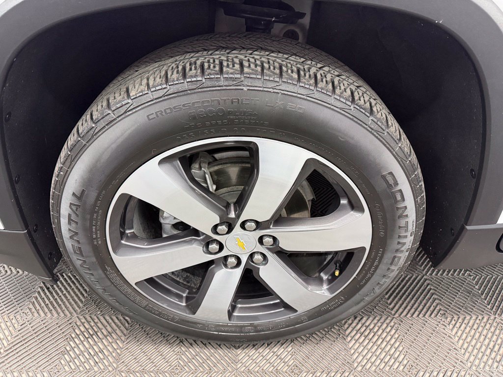 Used 2022 Chevrolet Traverse LT w/ LT Premium Package FWD image 21