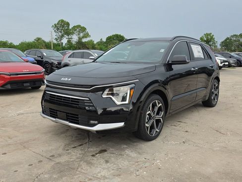 New 2026 Kia Niro SX Touring FWD image 4
