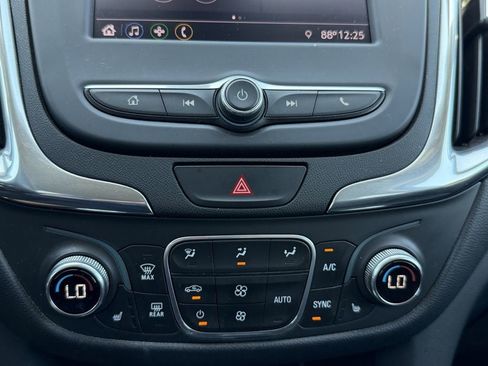 Used 2020 Chevrolet Equinox LT AWD/4WD image 24