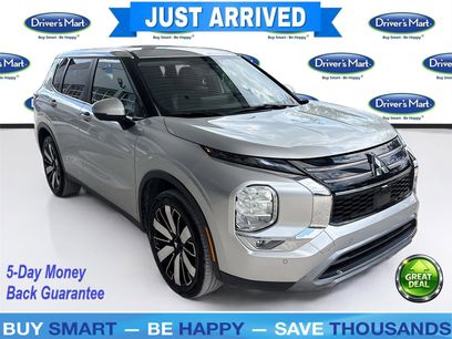 Used 2025 Mitsubishi Outlander SE