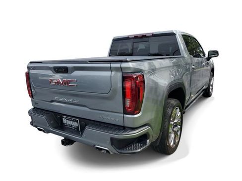 Used 2023 GMC Sierra 1500 Denali w/ Denali Reserve Package AWD/4WD image 4