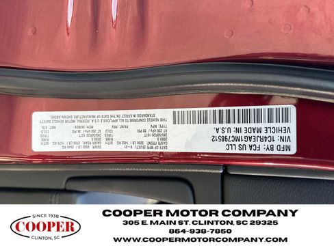 Used 2021 Jeep Grand Cherokee Laredo X image 32