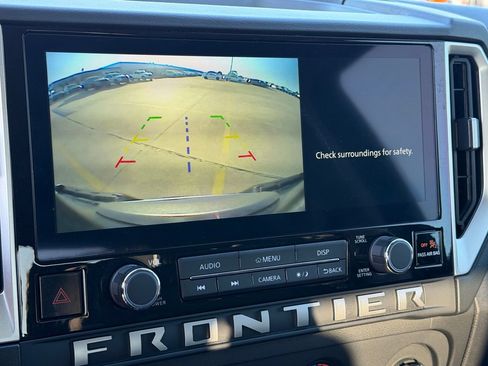 Certified 2025 Nissan Frontier SV w/ Tow Package RWD image 22
