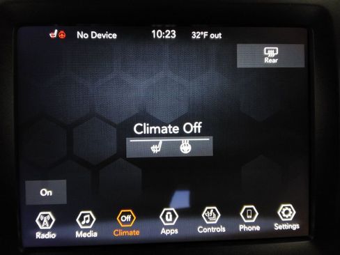 Used 2021 Jeep Cherokee Trailhawk image 27