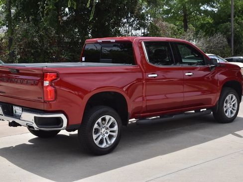 Used 2025 Chevrolet Silverado 1500 LTZ AWD/4WD image 7