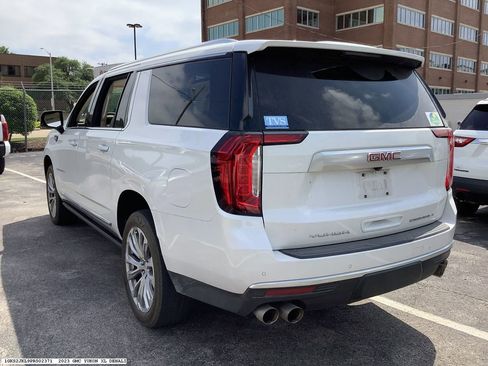 Used 2023 GMC Yukon XL Denali AWD/4WD image 5