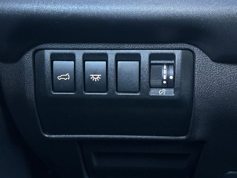 Used 2023 Subaru Ascent Limited AWD/4WD image 35