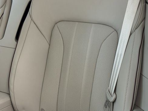 Certified 2024 Bentley Continental GT image 33