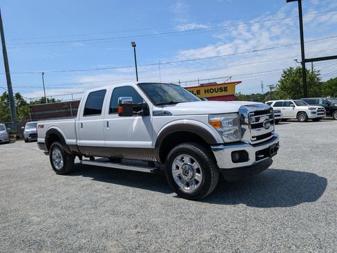 Used 2016 Ford F250 Lariat w/ Lariat Ultimate Package AWD/4WD image 3