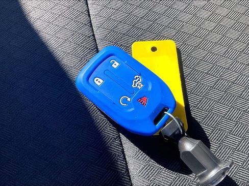 Used 2021 Chevrolet Silverado 1500 LT image 36