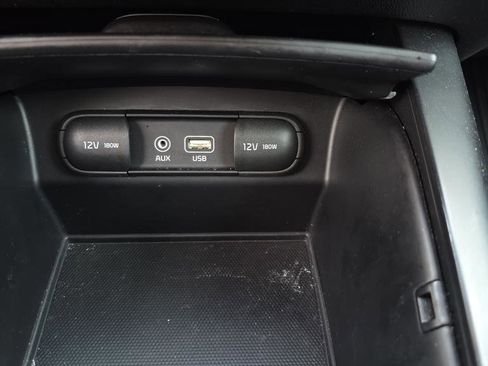 Used 2019 Kia Sorento LX w/ LX Convenience Package image 27